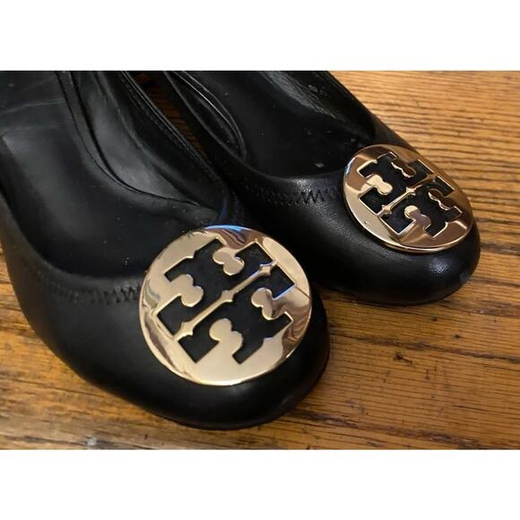 Tory Burch Amy Logo Pump Heels Shoes Womens Size 8.5M Black Leather Slip On - Picture 4 of 11